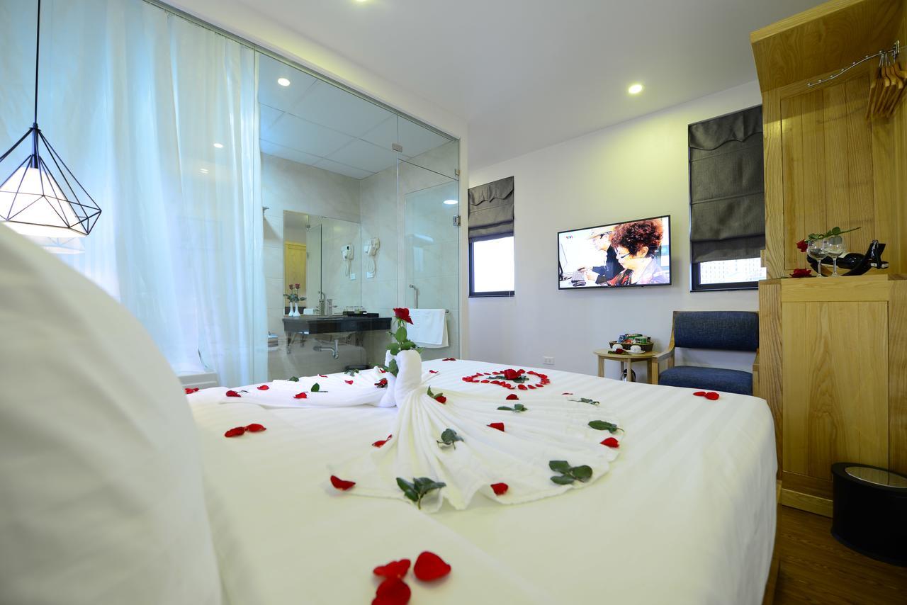 Blue Hanoi Inn Luxury Hotel Buitenkant foto