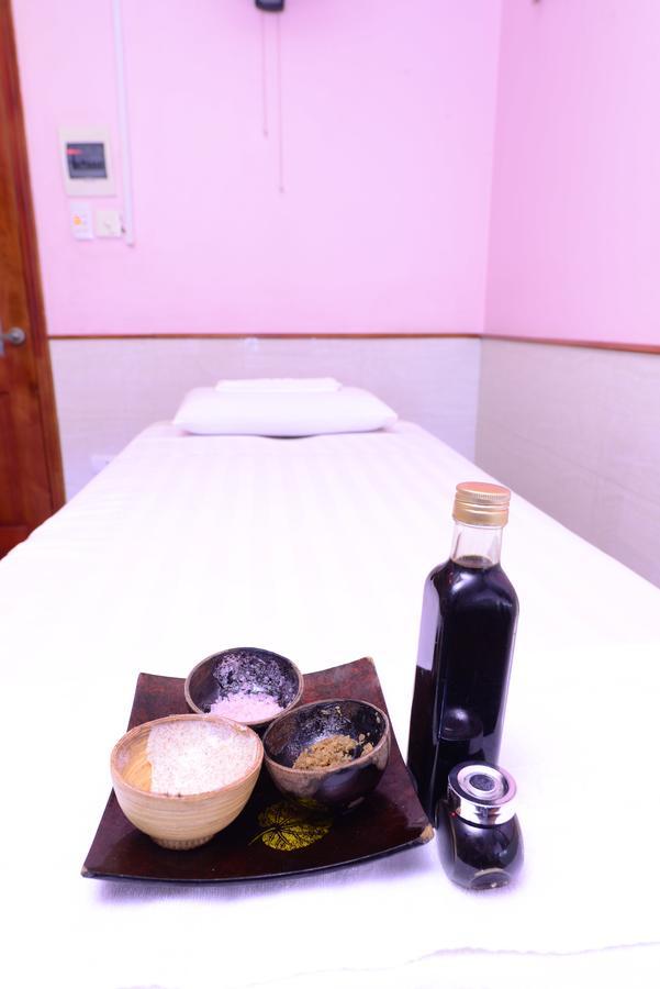 Blue Hanoi Inn Luxury Hotel Buitenkant foto