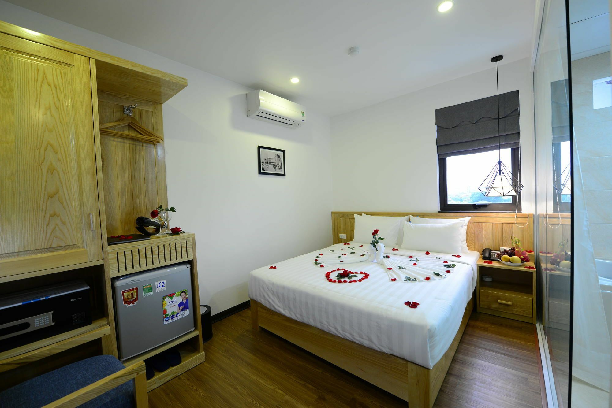 Blue Hanoi Inn Luxury Hotel Buitenkant foto